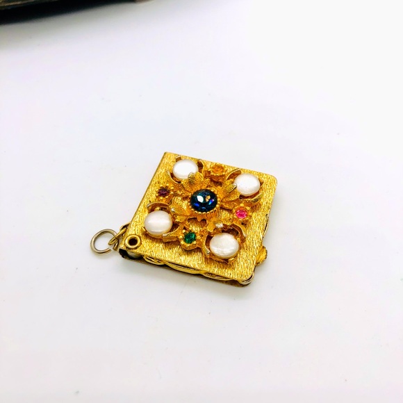 Vintage Ornate Mirror Bejeweled Pendant - Picture 8 of 12